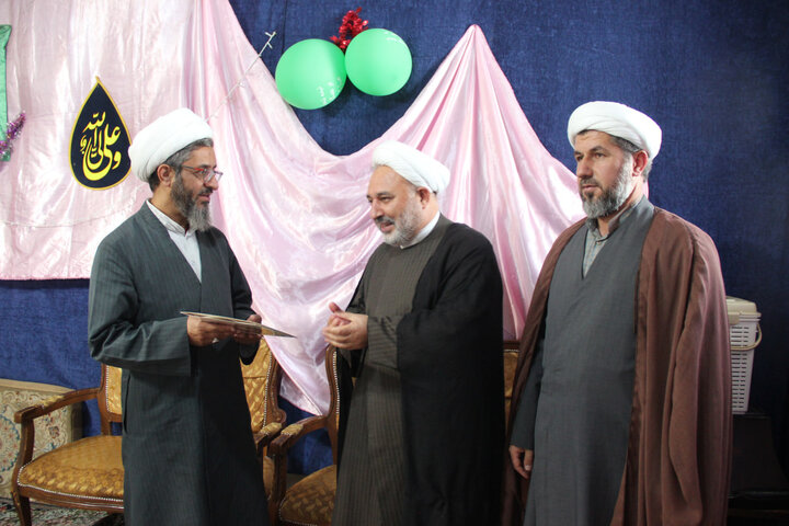 تصاویر / دیدار معاون تبلیغ وامور فرهنگی حوزه علمیه استان قزوین از مبلغین طرح هجرت ونسیم رحمت