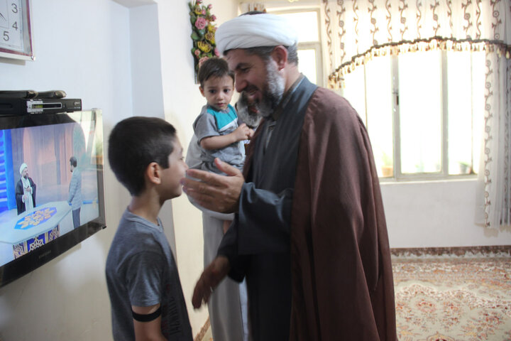 تصاویر / دیدار معاون تبلیغ وامور فرهنگی حوزه علمیه استان قزوین از مبلغین طرح هجرت ونسیم رحمت