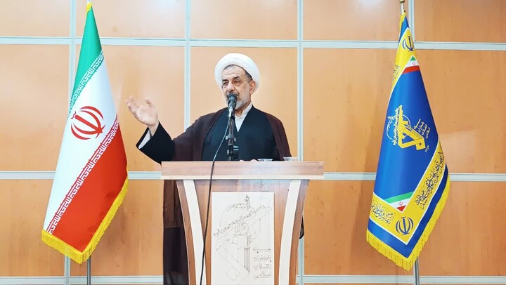 مسجد باید کانون حل مسائل فرهنگی، اجتماعی و اقتصادی محله باشد