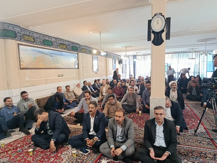 تصاویر/دیدار مدیران و کارکنان ادارات کل استان مرکزی با نماینده ولی فقیه در استان مرکزی