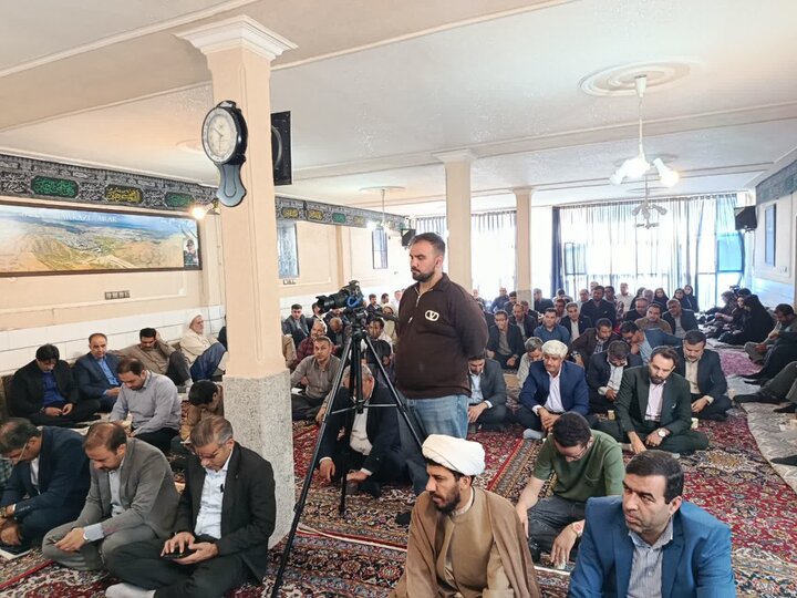 تصاویر/دیدار مدیران و کارکنان ادارات کل استان مرکزی با نماینده ولی فقیه در استان مرکزی