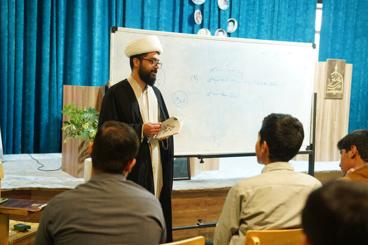 تصاویر / برنامه میثاق طلبگی در حوزه علمیه استان قزوین