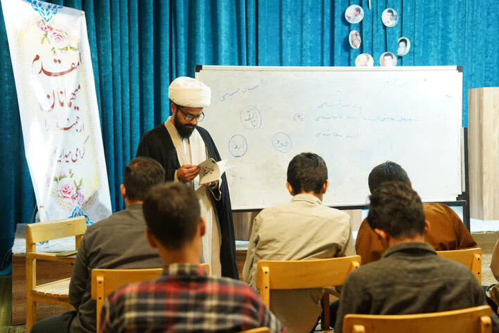 تصاویر / برنامه میثاق طلبگی در حوزه علمیه استان قزوین