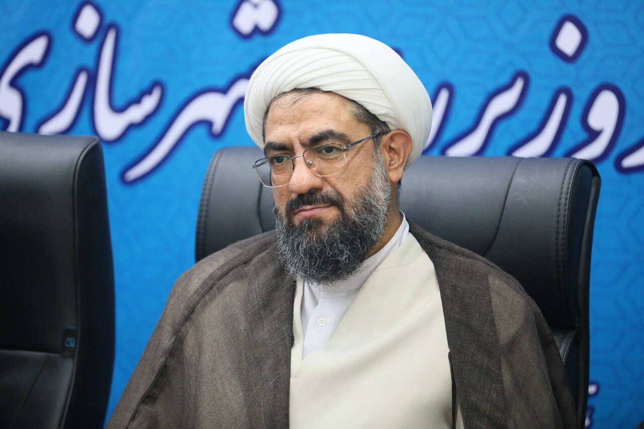 حل مشکل مسکن نیازمند روحیه جهادی و سرعت عمل بیشتر است