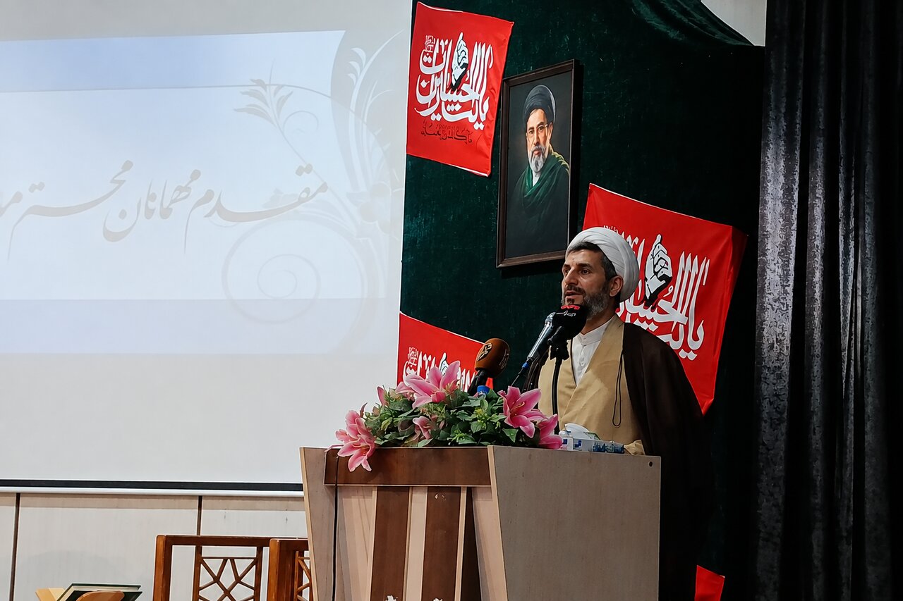 پرچم مجاهدت و خون‌خواهی شهدا باید برافراشته بماند