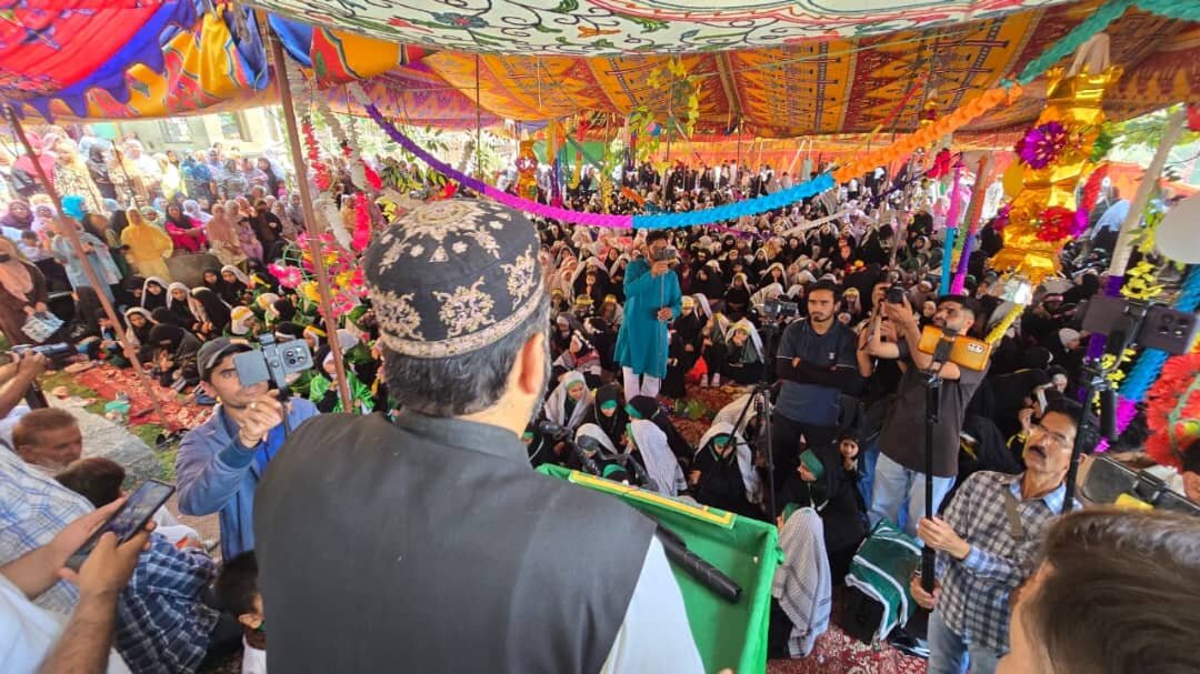 وادی کشمیر میں ہفتۂ وحدت کی تقریبات کا آغاز/حضرت نبی رحمتؐ کی سیرت پر عمل کرنا ہی حقیقی جشن ہے: آغا حسن