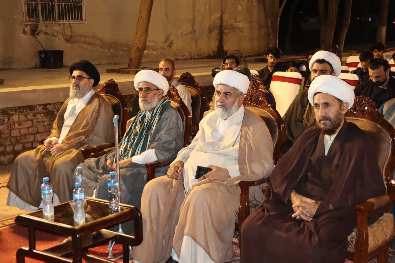 حوزہ علمیہ الولایہ اسلام آباد میں جشنِ آغاز امامت و تقریب عمامہ پوشی+تصاویر