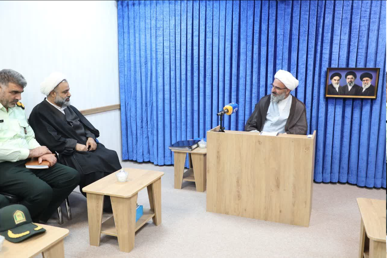 اسلام در برابر مومنان سرشار از «رحمت و محبت» و در برابر دشمنان «قاطع و مقتدر» است