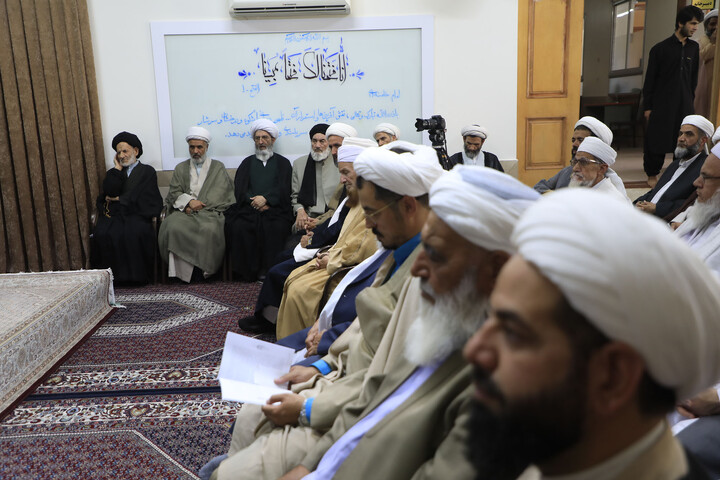 دیدار علمای اهل سنت و تشییع