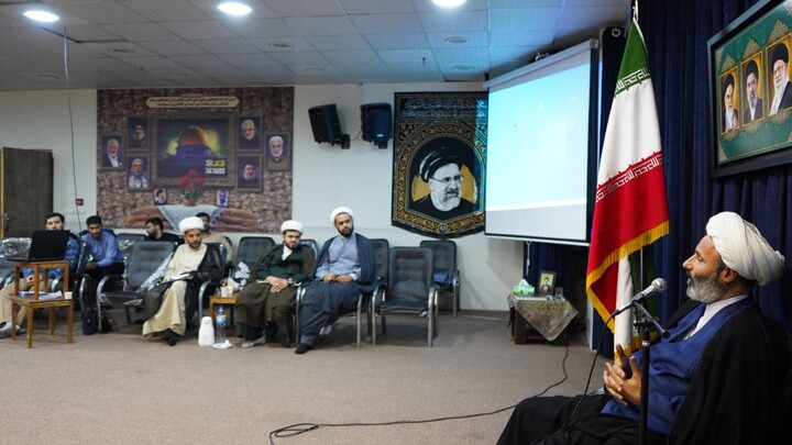سومین همایش نمایندگان و رابطان شهرستانی جامعه قرآنی عصر و حلقه‌های میانی خوزستان