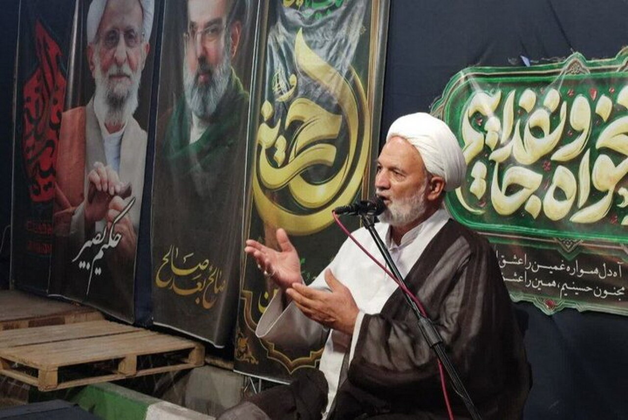 نشانه‌های شکست آمریکا در برابر ملت ایران برای جهانیان آشکار شده است
