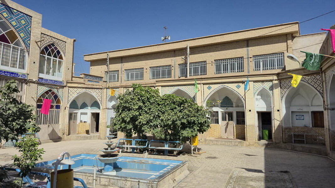 نامگذاری سالن مطالعه مدرسه علمیه آیت‌الله مصطفوی کاشان به نام آیت‌الله کاشانی