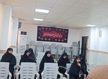 جلسه هم اندیشی برگزاری سالتحصیلی جدید در مدرسه علمیه الزهرا گناوه برگزار شد 