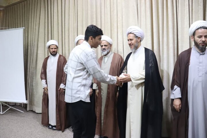 تصاویر/ مراسم اختتامیه دوره میثاق طلبگی طلاب جدیدالورود مدارس علمیه استان آذربایجان غرب