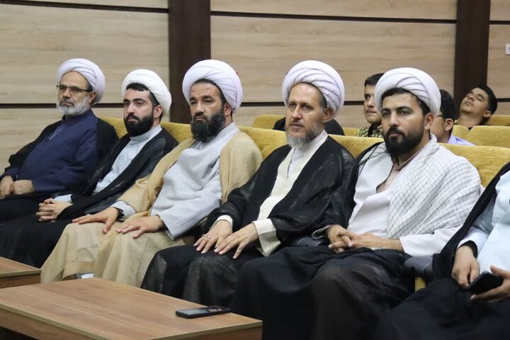 تصاویر/ مراسم اختتامیه دوره میثاق طلبگی طلاب جدیدالورود مدارس علمیه استان آذربایجان غرب