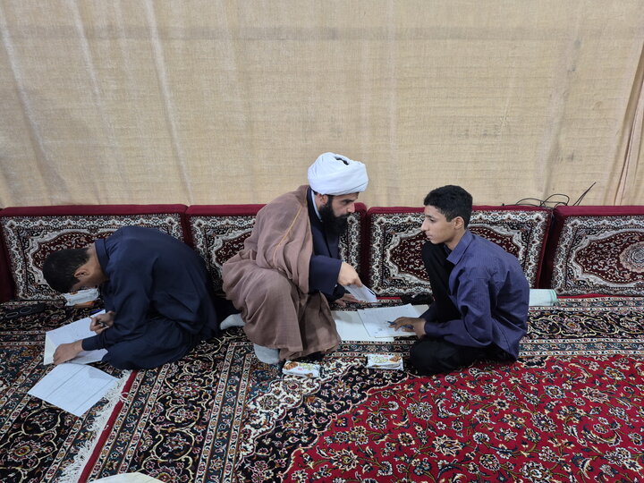 تصاویر/ مرحله دوم آزمون ورودی مدارس علمیه منطقه کاشان