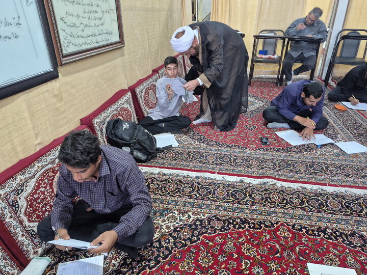 تصاویر/ مرحله دوم آزمون ورودی مدارس علمیه منطقه کاشان