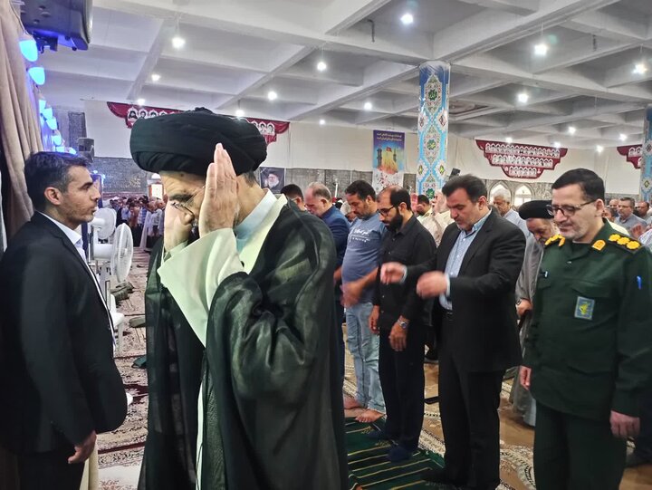 تصاویر/ نمازعبادی سیاسی جمعه کاشان