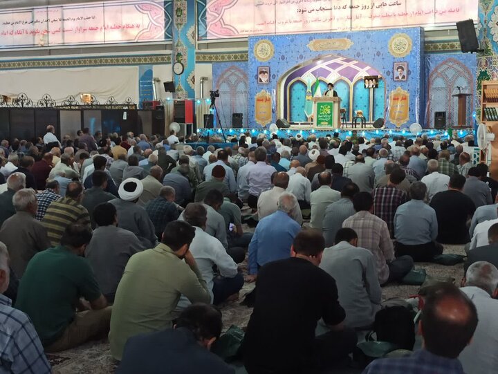 تصاویر/ نمازعبادی سیاسی جمعه کاشان