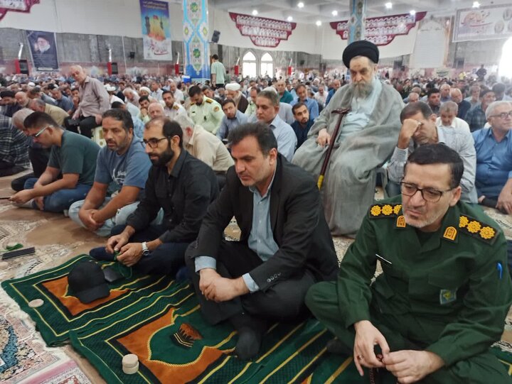 تصاویر/ نمازعبادی سیاسی جمعه کاشان