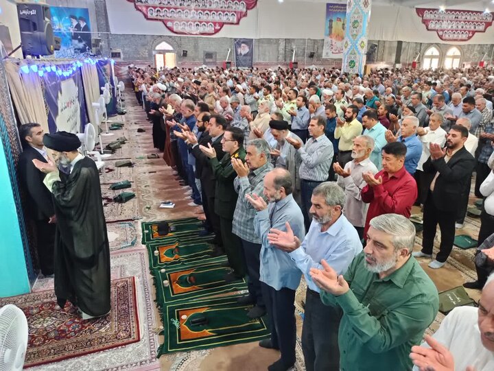 تصاویر/ نمازعبادی سیاسی جمعه کاشان