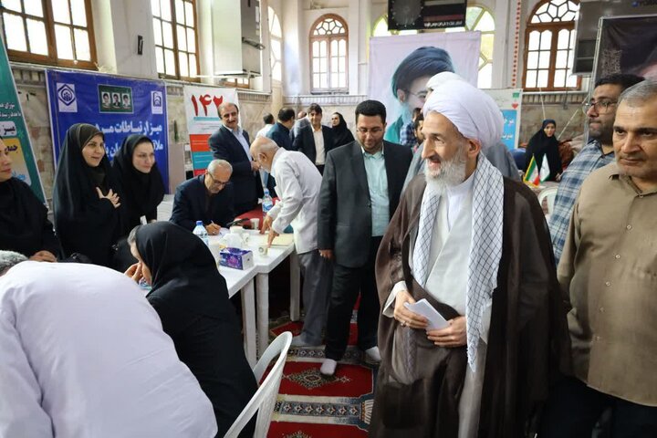 میز خدمت هفته دولت در ساری