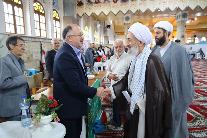 میز خدمت هفته دولت در ساری