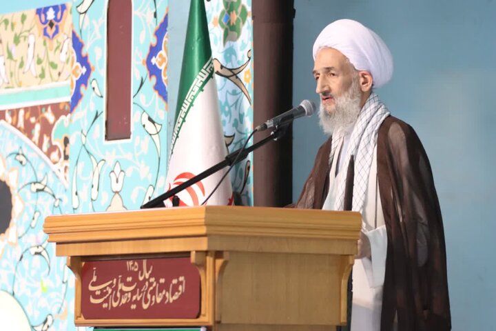تصاویر/ نماز عبادی سیاسی جمعه در شهرستان ساری