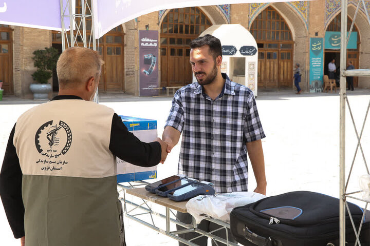 تصاویر /نماز جمعه قزوین از نگاه دوربین