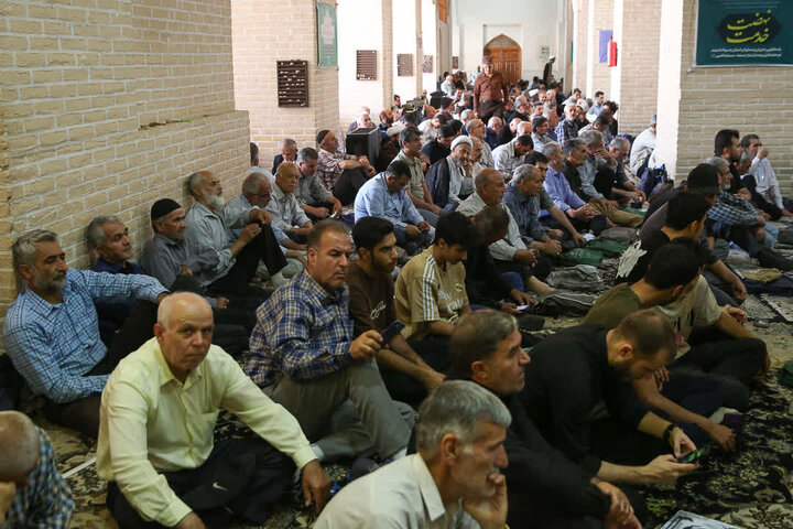 تصاویر /نماز جمعه قزوین از نگاه دوربین