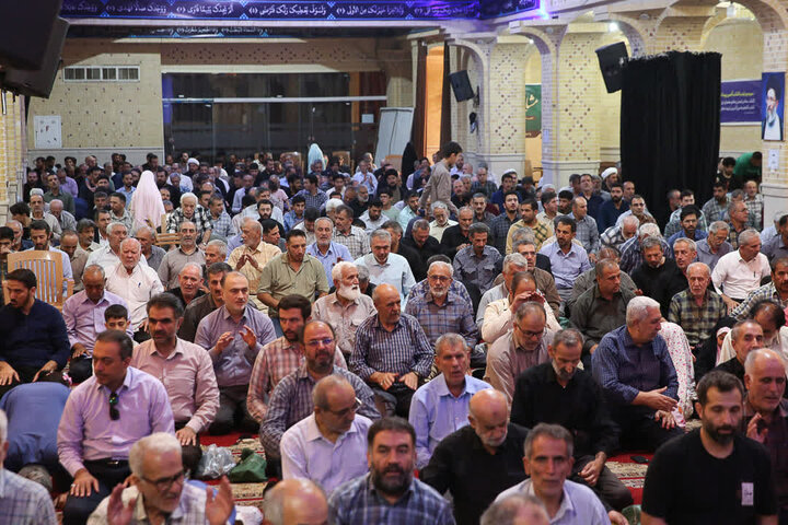 تصاویر /نماز جمعه قزوین از نگاه دوربین