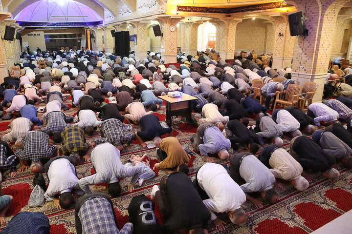 تصاویر /نماز جمعه قزوین از نگاه دوربین