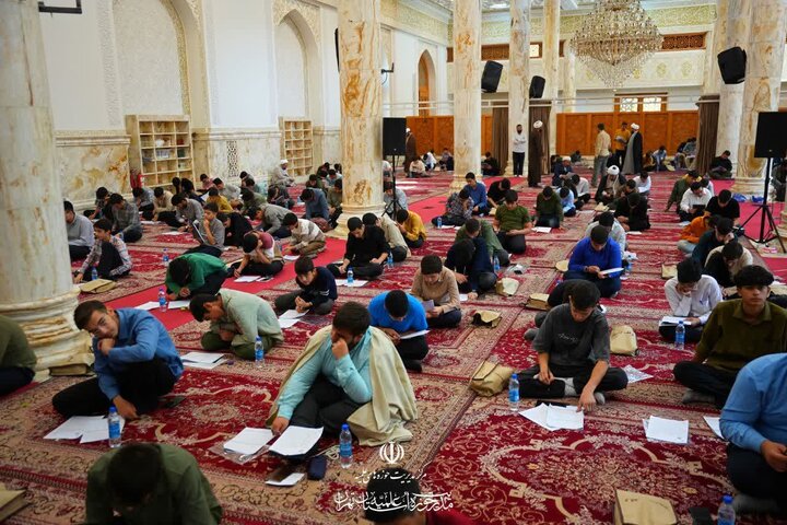 گزارش تصویری ۲ برگزاری مرحله دوم آزمون طلاب جدیدالورود حوزه علمیه استان تهران