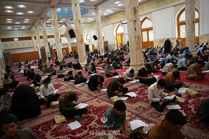 گزارش تصویری ۲ برگزاری مرحله دوم آزمون طلاب جدیدالورود حوزه علمیه استان تهران