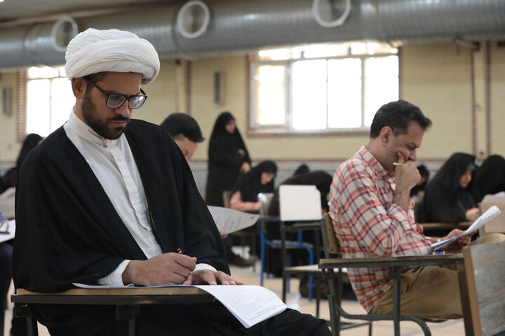 تصاویر/ برگزاری مرحله شهرستانی بخش معارفی چهل و نهمین دوره مسابقات قرآن کریم در قم