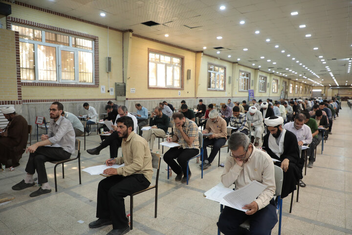 تصاویر/ برگزاری مرحله شهرستانی بخش معارفی چهل و نهمین دوره مسابقات قرآن کریم در قم