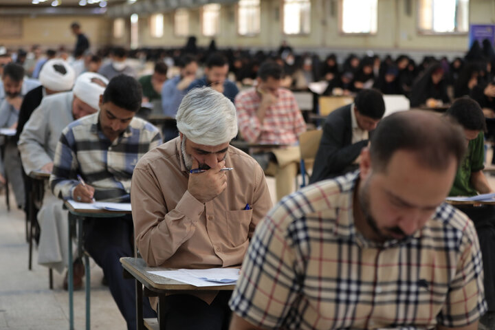 تصاویر/ برگزاری مرحله شهرستانی بخش معارفی چهل و نهمین دوره مسابقات قرآن کریم در قم
