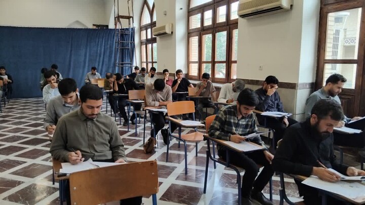 تصاویر / مرحله دوم آزمون ورودی حوزه علمیه گلستان