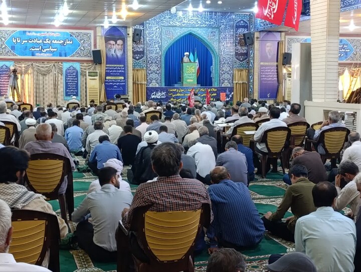 نماز جمعه بوشهر به روایت تصویر