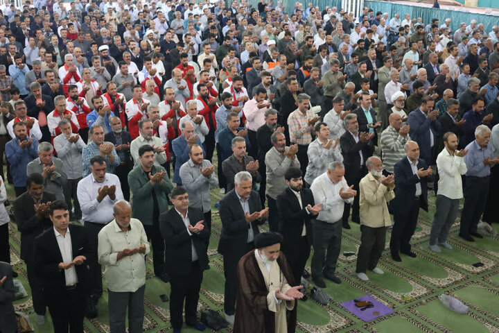 تصاویر/ نماز عبادی سیاسی جمعه در شهرکرد