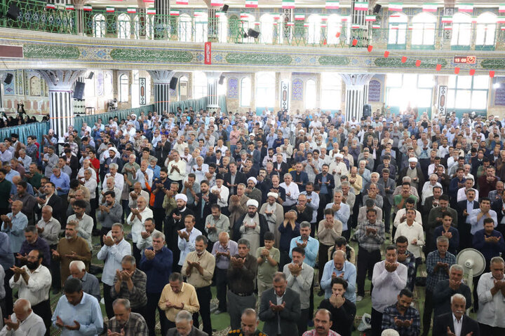 تصاویر/ نماز عبادی سیاسی جمعه در شهرکرد