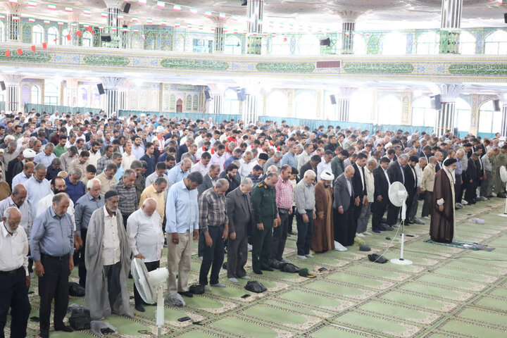 تصاویر/ نماز عبادی سیاسی جمعه در شهرکرد