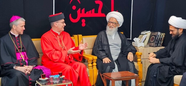 آیت اللہ العظمیٰ حافظ بشیر نجفی سے پوپ کے نمائندے اور کلدانی مسیحی برادری کے سربراہ کی ملاقات