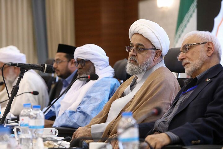 تصاویر/ نشست هم‌اندیشی شرکت کنندگان در کنفرانس وحدت اسلامی