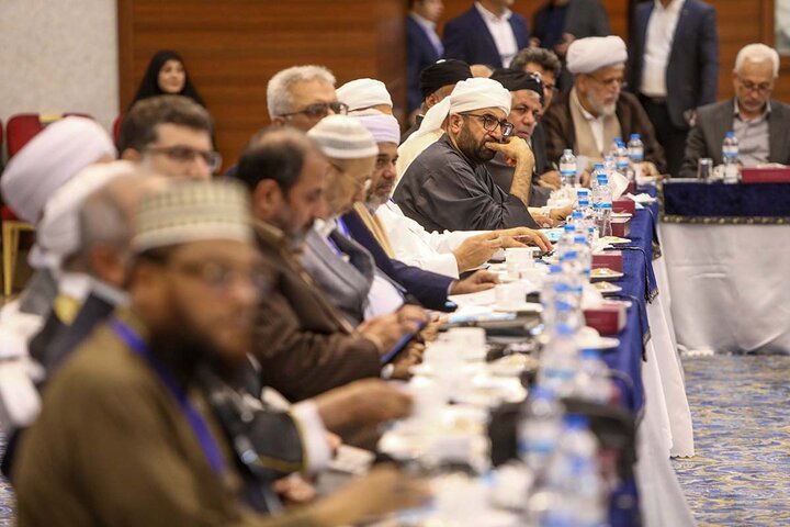 تصاویر/ نشست هم‌اندیشی شرکت کنندگان در کنفرانس وحدت اسلامی