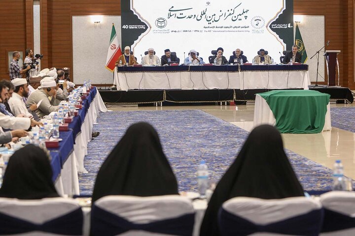 تصاویر/ نشست هم‌اندیشی شرکت کنندگان در کنفرانس وحدت اسلامی