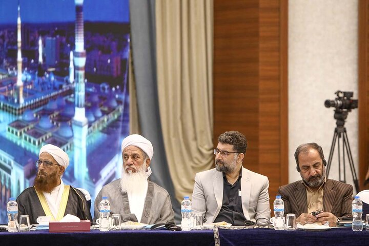 تصاویر/ نشست هم‌اندیشی شرکت کنندگان در کنفرانس وحدت اسلامی