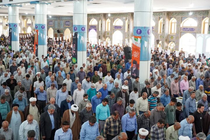 تصاویر/ اقامه نمازجمعه شهر کرمان