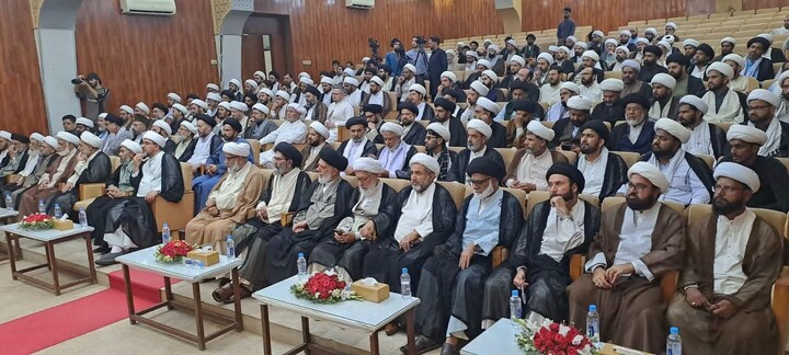 عصرِ حاضر کے چیلنجز کا مقابلہ علمی بصیرت، فکری پختگی اور قرآن و اہلِ بیتؑ سے وابستگی سے ممکن ہے: سید احمد اشکوری