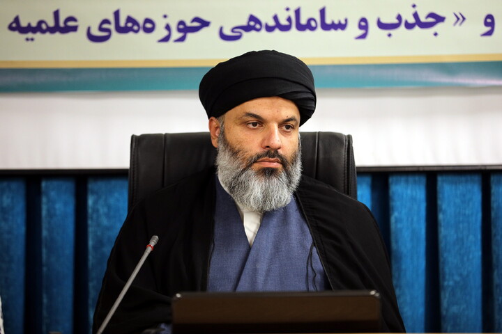 تصاویر/کمسیون های  اجلاسیه مدیران حوزه های علمیه استان ها و معاونان و مدیران ستادی